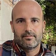 Profesor de Geografía e Historia para todos los niveles (con programación didáctica propia en 3º de ESO sobre Geografía y los SIG)